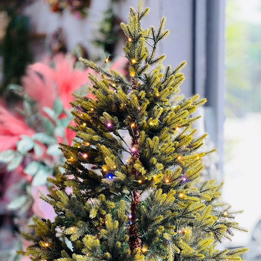 Árvore Natalina - 180cm / 867 Galhos - 320 Leds e Galho Siliconado