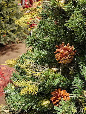 ÁRVORE DE NATAL CLICK 2025 - COM PISCAS EMBUTIDOS